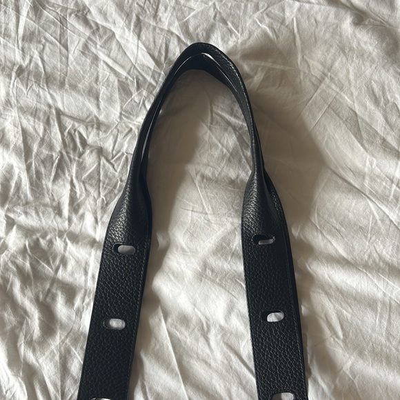 Like new Dagne Dover Tokyo Turnlock Tote - Picture 5 of 12